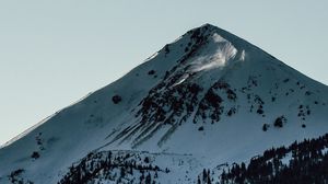Preview wallpaper mountains, peak, snow, snowy, sky