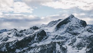 Preview wallpaper mountains, peak, snow, snowy, sky, clouds