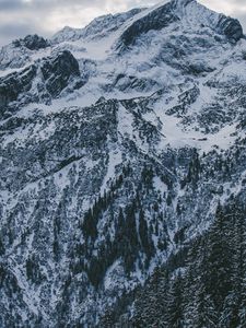 Preview wallpaper mountains, peak, snow, snowy, sky, clouds, trees