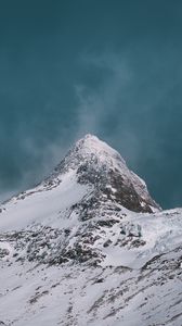 Preview wallpaper mountains, peak, snow, snowy, slope, sky