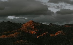 Preview wallpaper mountains, peaks, cacti, cloudy