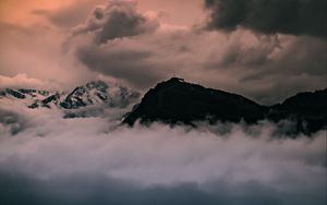 Preview wallpaper mountains, peaks, clouds, dusk, sunset