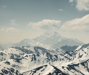 Preview wallpaper mountains, peaks, fog, snow, clouds, landscape