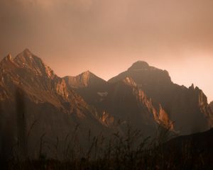 Preview wallpaper mountains, peaks, fog, clouds, dusk