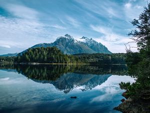 Preview wallpaper mountains, peaks, lake, trees, forest, reflection