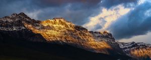 Preview wallpaper mountains, peaks, rock, rays, forest