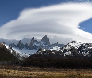 Preview wallpaper mountains, peaks, rocks, trees, cloudy