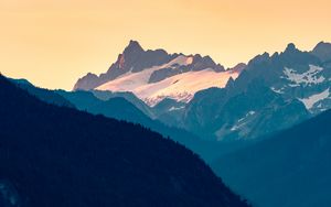 Preview wallpaper mountains, peaks, sky, canada