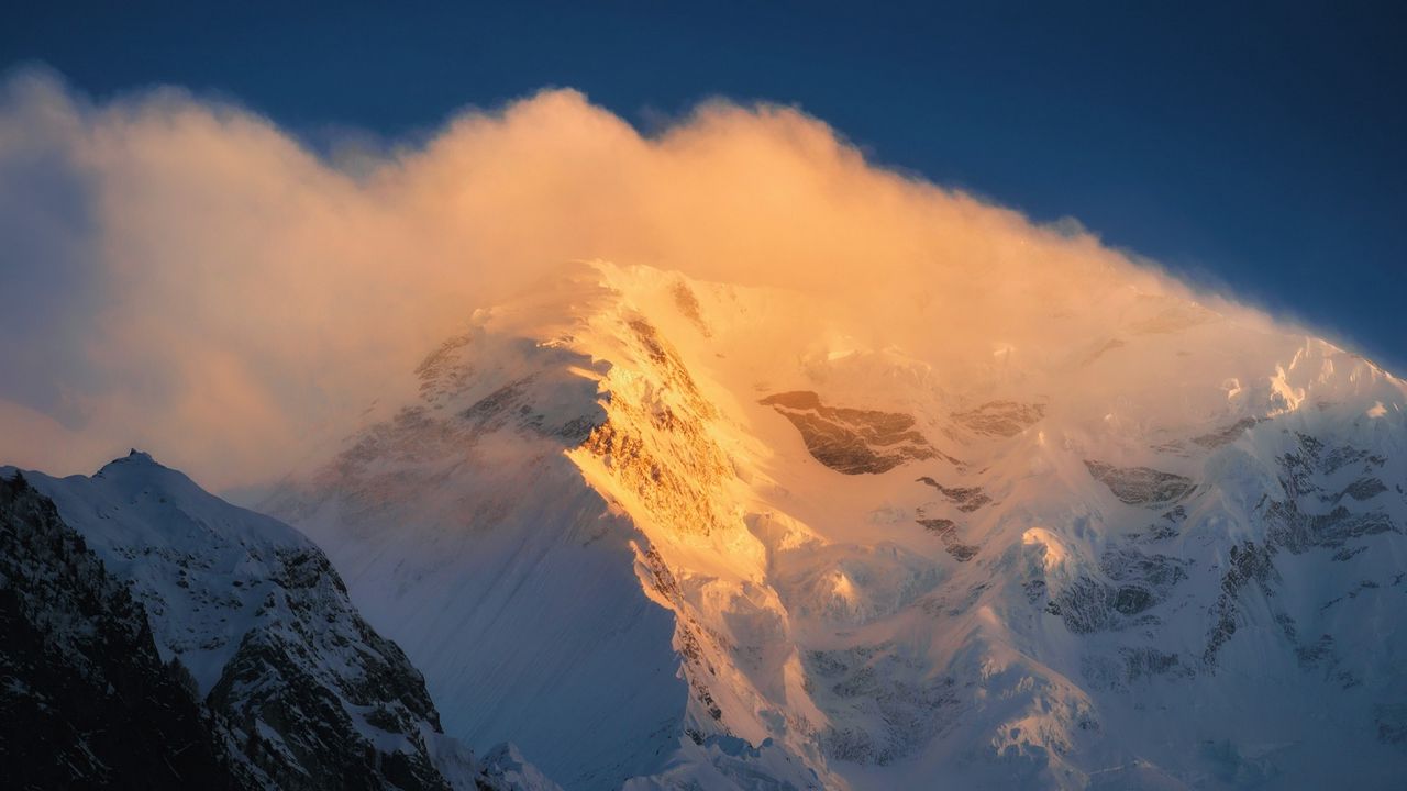 Wallpaper mountains, peaks, snow, sky, mist