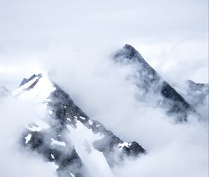 Preview wallpaper mountains, peaks, snow, fog