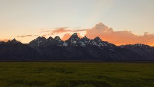 Preview wallpaper mountains, plain, landscape, peaks, twilight