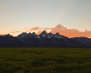 Preview wallpaper mountains, plain, landscape, peaks, twilight