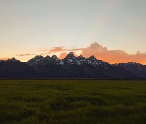 Preview wallpaper mountains, plain, landscape, peaks, twilight