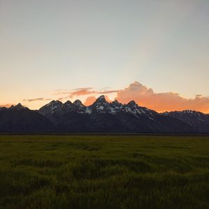 Preview wallpaper mountains, plain, landscape, peaks, twilight