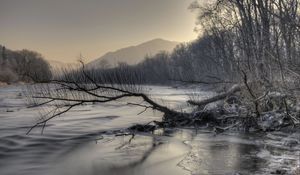 Preview wallpaper mountains, river, snow, snag