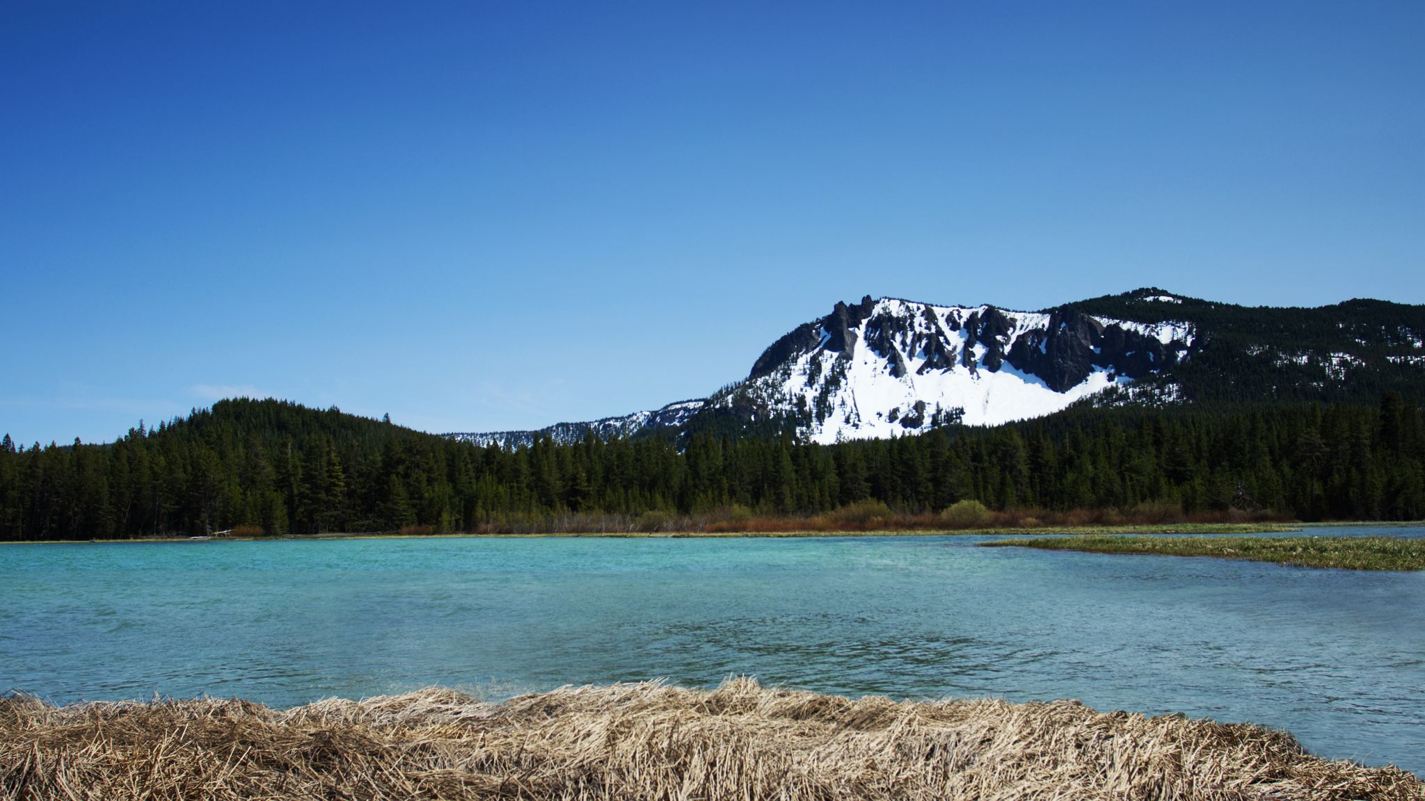 2048x1152 Wallpaper mountains, river, trees, forest, landscape