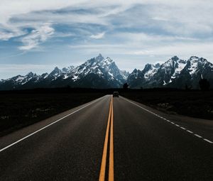 Preview wallpaper mountains, road, marking, auto, movement