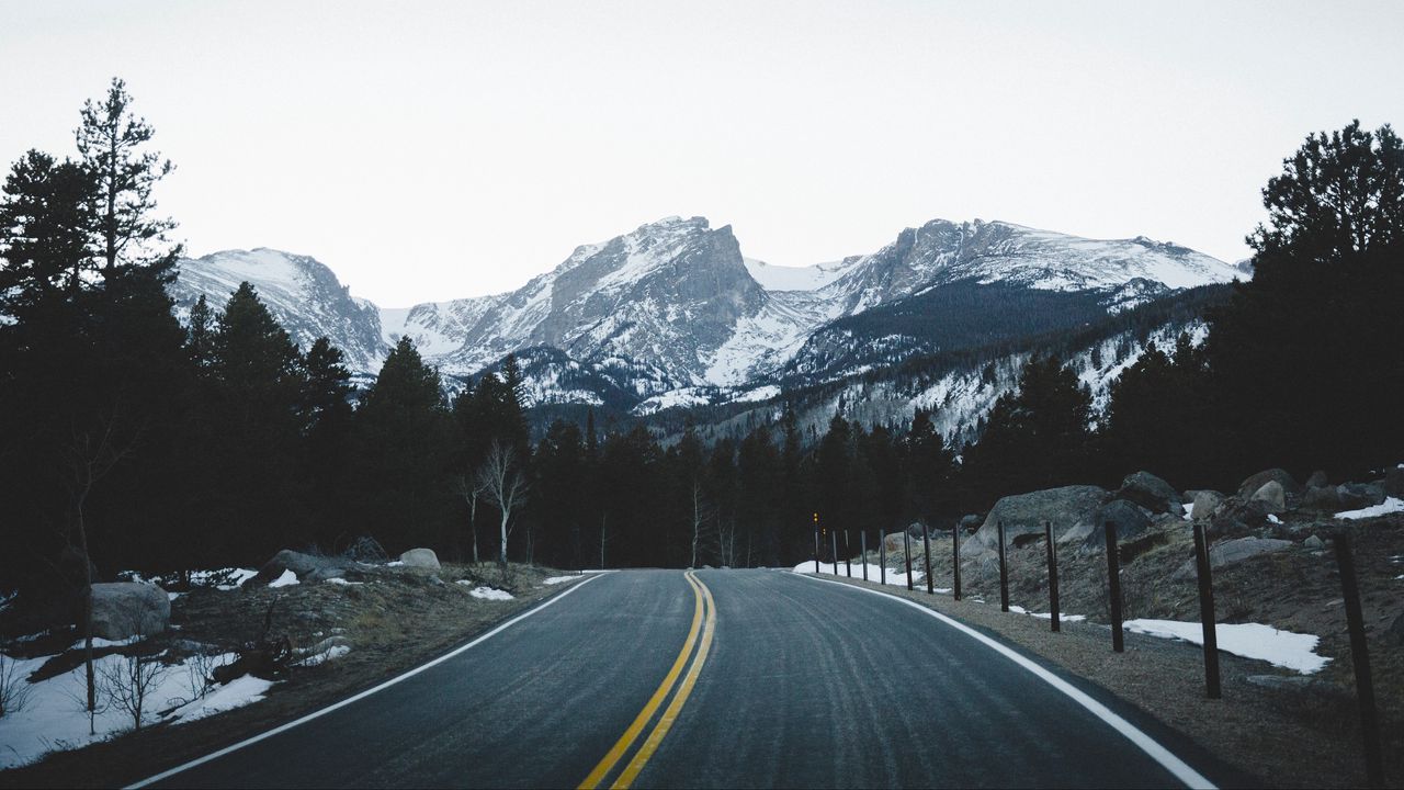 Wallpaper mountains, road, marking