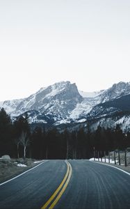 Preview wallpaper mountains, road, marking