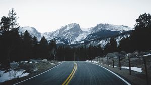 Preview wallpaper mountains, road, marking