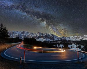 Preview wallpaper mountains, road, snowy, marking