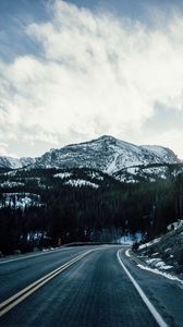 Preview wallpaper mountains, road, turn, peaks, snow