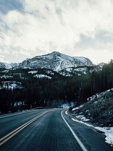 Preview wallpaper mountains, road, turn, peaks, snow