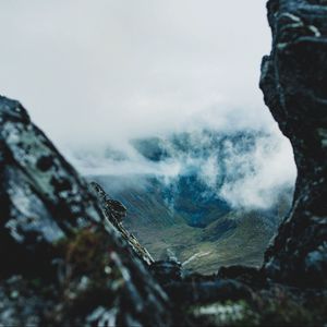 Preview wallpaper mountains, rocks, fog, distance