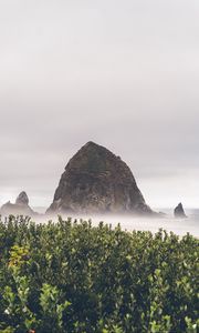 Preview wallpaper mountains, rocks, fog, bushes, cloudy