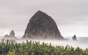 Preview wallpaper mountains, rocks, fog, bushes, cloudy