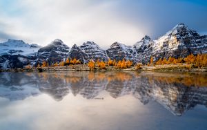 Preview wallpaper mountains, rocks, lake, reflection, canada