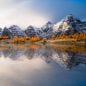 Preview wallpaper mountains, rocks, lake, reflection, canada