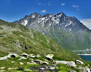 Preview wallpaper mountains, rocks, peaks, moss, lake