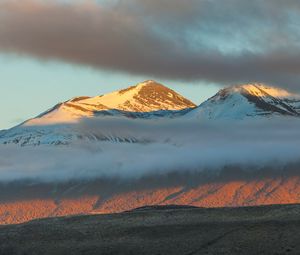 Preview wallpaper mountains, rocks, peaks, clouds, snowy