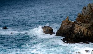 Preview wallpaper mountains, rocks, sea, waves, splashes, nature