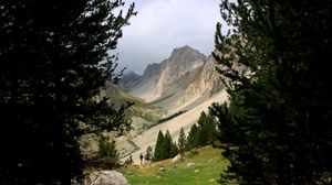 Preview wallpaper mountains, sand, trees, silhouettes, landscape