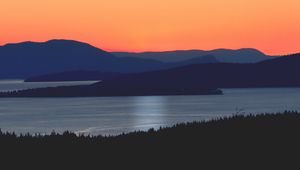 Preview wallpaper mountains, sea, sky, sunset, shore, moon