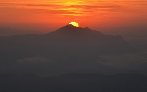 Preview wallpaper mountains, silhouette, sunset, dark