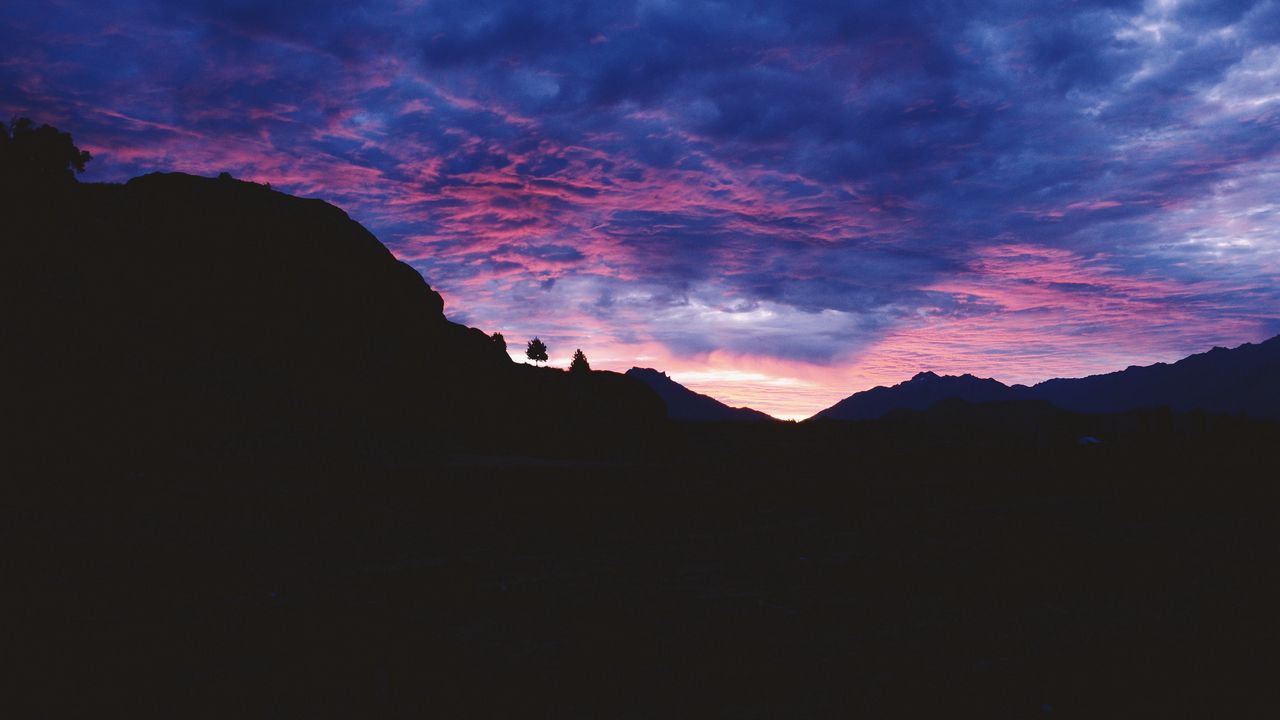 Wallpaper mountains, sky, clouds, sunset