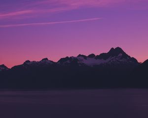 Preview wallpaper mountains, sky, evening, twilight, purple, alaska