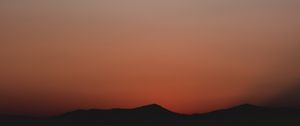 Preview wallpaper mountains, sky, gradient, dark, sunset