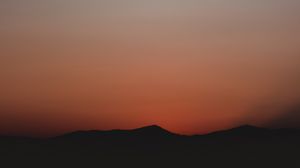 Preview wallpaper mountains, sky, gradient, dark, sunset