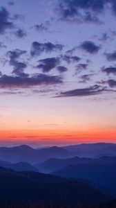 Preview wallpaper mountains, sky, horizon, clouds