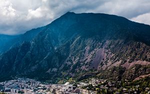 Preview wallpaper mountains, sky, top