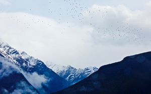 Preview wallpaper mountains, sky, top, birds