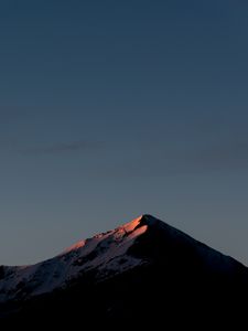 Preview wallpaper mountains, sky, top