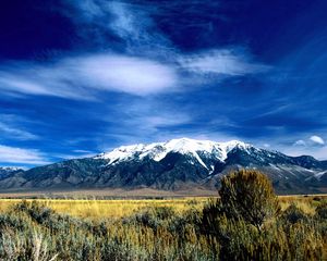 Preview wallpaper mountains, sky, top, idaho, blue