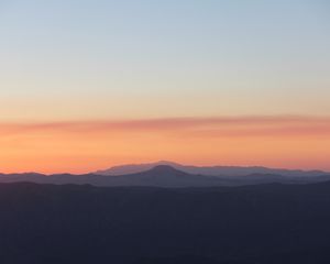 Preview wallpaper mountains, skyline, sunrise