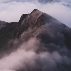 Preview wallpaper mountains, slope, fog, clouds