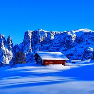 Preview wallpaper mountains, snow, hut, top, winter